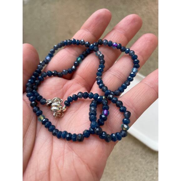 NWT Artisan Navy Blue Faceted Stone Necklace, Minimalist, Dainty, Magnetic Clasp - Picture 4 of 5